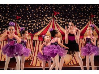 ballet-class-for-children-in-singapore-fun-professional-small-0