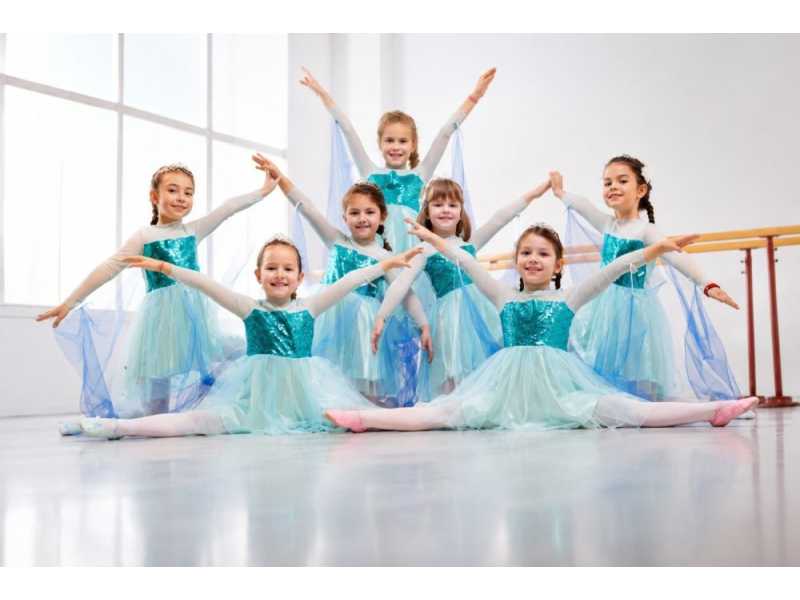 kids-ballet-class-singapore-fun-dance-training-for-kids-small-0
