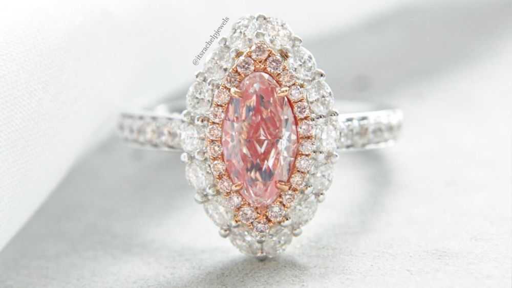 natural-diamond-engagement-rings-for-modern-couples-big-0