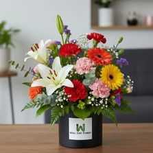 premium-bloom-box-collection-for-memorable-occasions-big-0