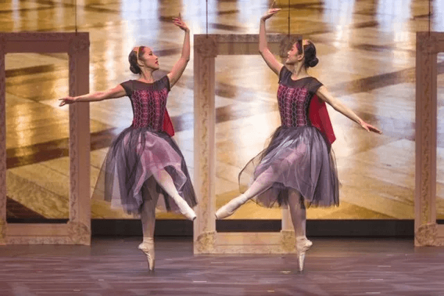 adults-ballet-class-singapore-for-beginners-experienced-dancers-big-0