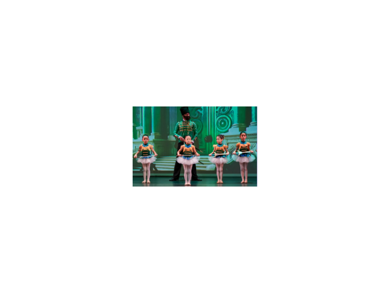 ballet-classes-for-children-build-confidence-grace-discipline-small-0