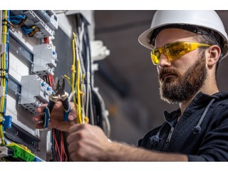 Electrician Near You: Experienced Hands For Your Projects