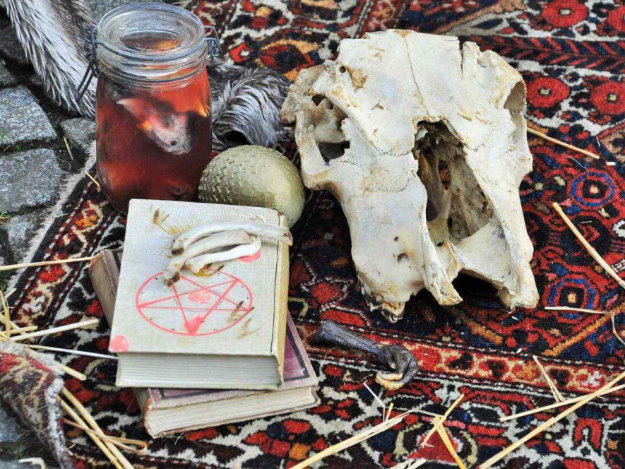 attraction-spells-27686676994-powerful-rituals-to-make-someone-love-you-forever-big-1