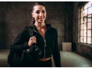 fitness-clothing-offers-the-best-range-of-private-label-activewear-apparels-small-0