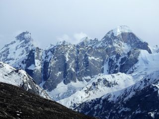 6-breathtaking-views-you-cant-miss-while-trekking-small-0