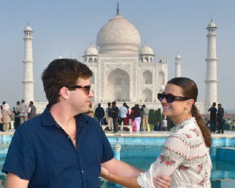 discover-the-magic-of-the-taj-mahal-a-tour-experience
