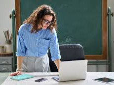 reliable-and-professional-ib-igcse-tutors-for-ia-ee-tok-big-1