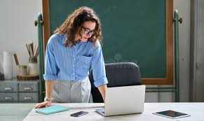 reliable-and-professional-ib-igcse-tutors-for-ia-ee-tok-big-1