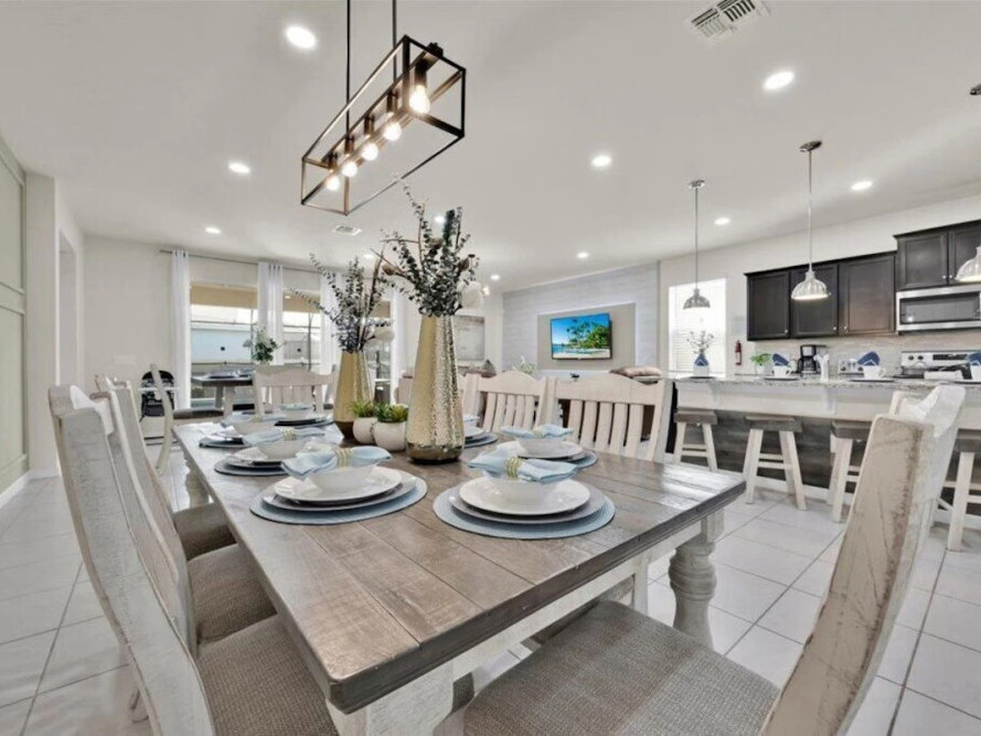 luxury-vacation-homes-rentals-in-florida-family-pet-friendly-stays-big-0