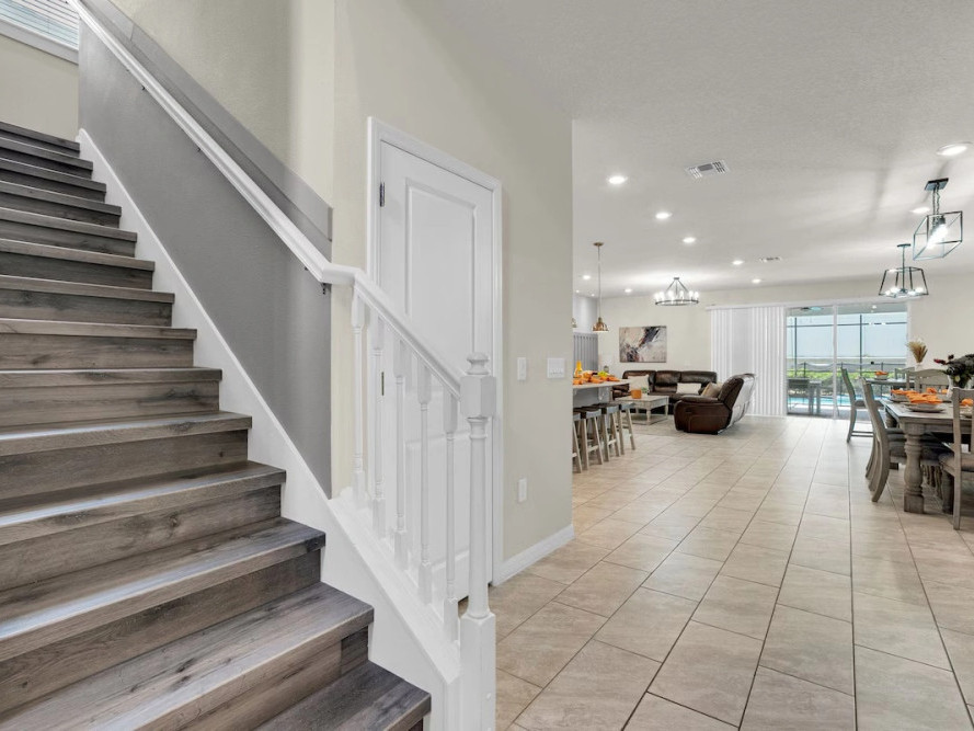 luxury-affordable-vacation-homes-in-florida-family-pet-friendly-rentals-big-1