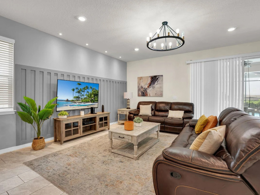 luxury-affordable-vacation-homes-in-florida-family-pet-friendly-rentals-big-3