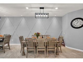 luxury-affordable-vacation-homes-in-florida-family-pet-friendly-rentals-small-2