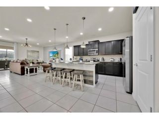 airfvh-luxury-family-friendly-vacation-homes-across-florida-small-2