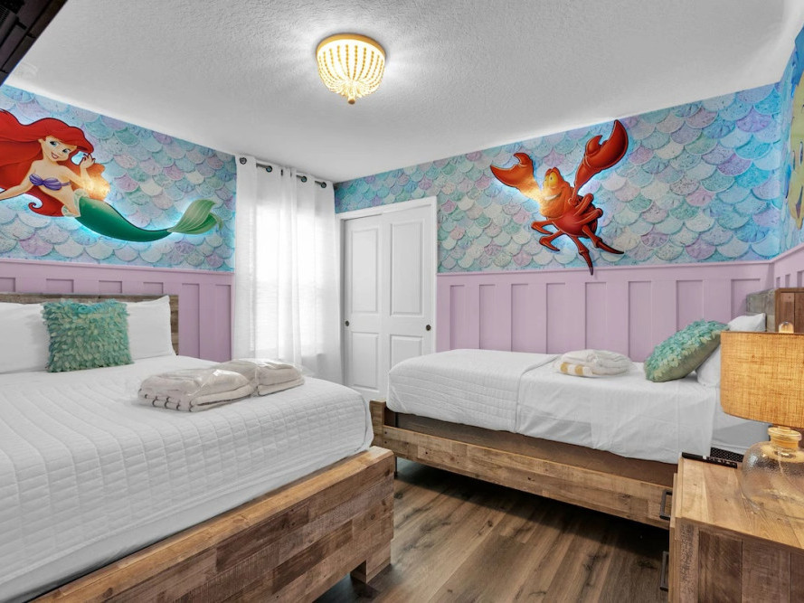 orlando-short-term-rentals-spacious-vacation-homes-near-disney-airfvh-big-0