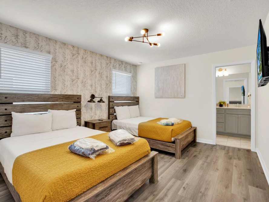 orlando-short-term-rentals-spacious-vacation-homes-near-disney-airfvh-big-2