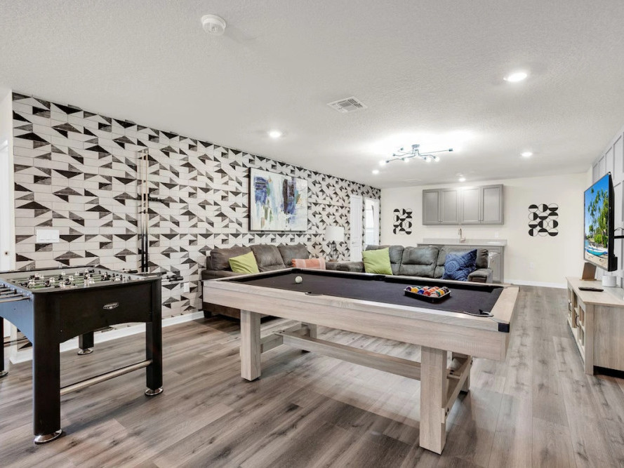 exclusive-florida-vacation-rental-offers-luxury-homes-private-pools-airfvh-big-1