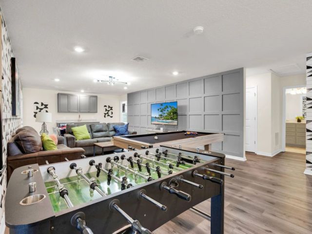 exclusive-florida-vacation-rental-offers-luxury-homes-private-pools-airfvh