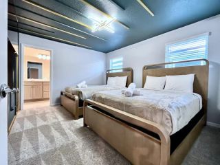 airfvh-florida-vacation-homes-luxury-rentals-near-disney-beaches-small-4