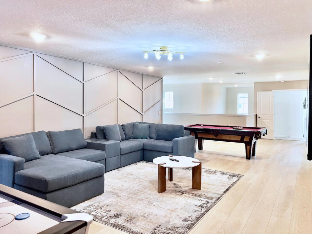 airfvh-luxury-florida-vacation-homes-rentals-near-disney-beaches-attractions-big-3