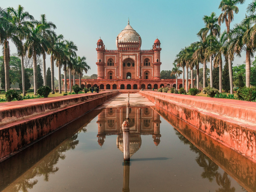experience-the-essence-of-delhi-through-our-curated-tours-big-0