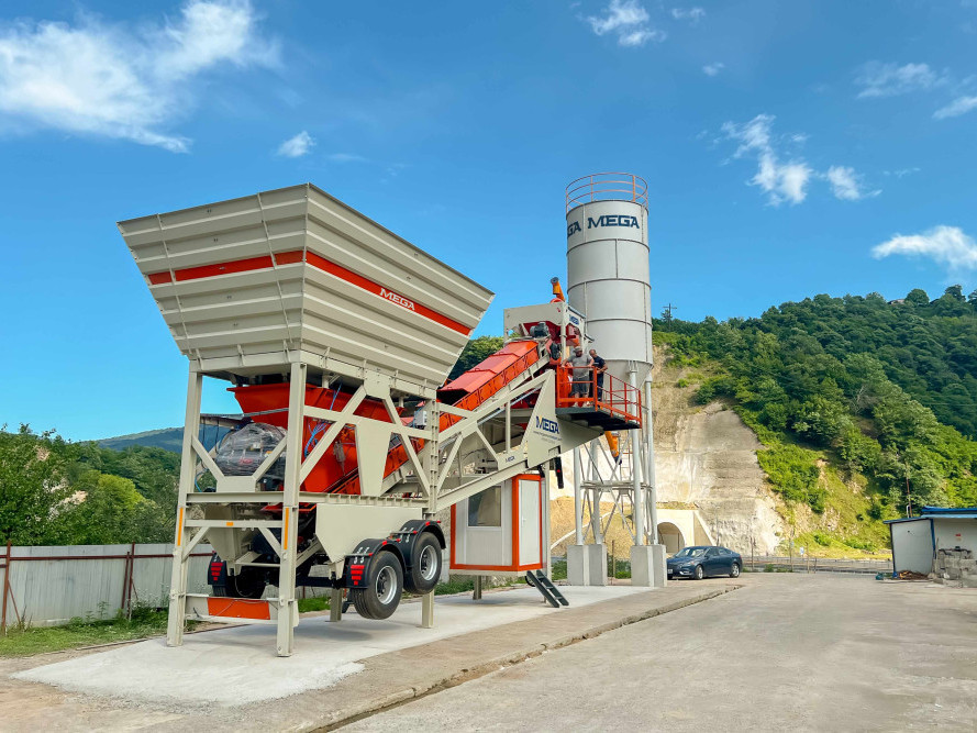 mobile-concrete-batching-plant-100-m3h-ready-for-immediate-delivery-big-2