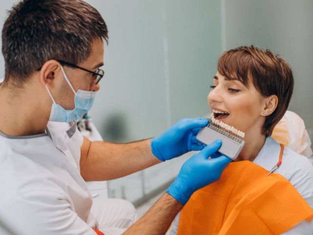 transform-your-smile-with-ceramic-porcelain-veneers-in-usa