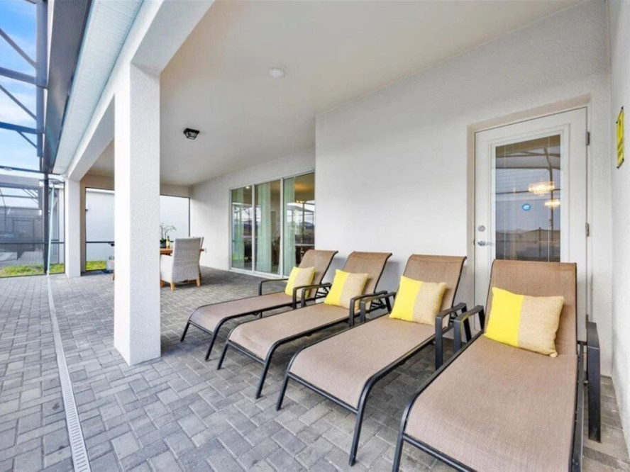 davenport-vacation-rentals-florida-with-private-pool-big-0
