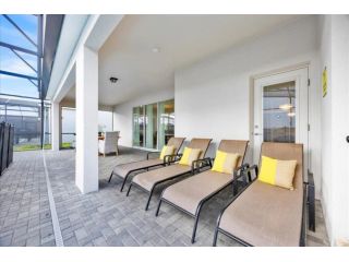 davenport-vacation-rentals-florida-with-private-pool-small-0