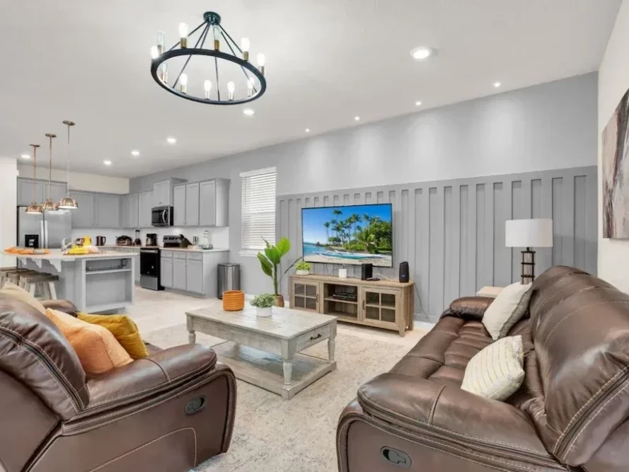 luxury-vacation-rentals-with-stunning-hardwood-flooring-big-0