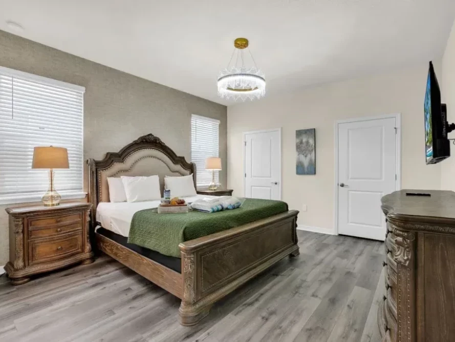 luxury-vacation-rentals-with-stunning-hardwood-flooring-big-1