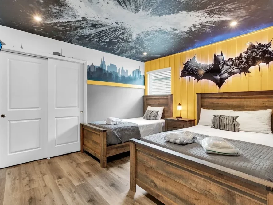 luxury-vacation-rentals-with-stunning-hardwood-flooring-big-3