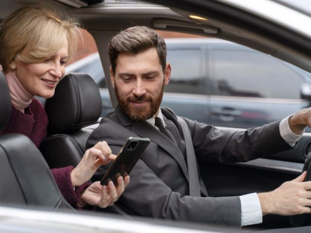 carpool-app-software-for-companies-reduce-transport-costs-fast-white-label