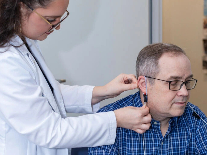 professional-hearing-aid-fittings-for-better-hearing-comfort-big-0