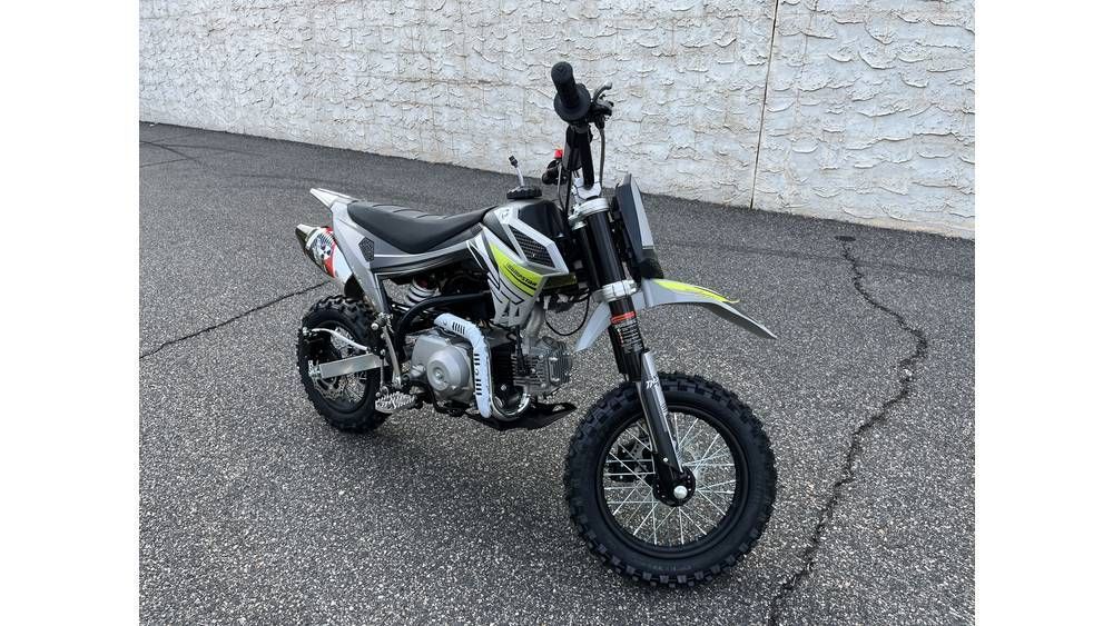 thumpstar-dirt-bikes-dont-just-ride-own-the-trails-big-0