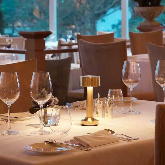 portable-table-lamp-for-bar-cafe-big-0