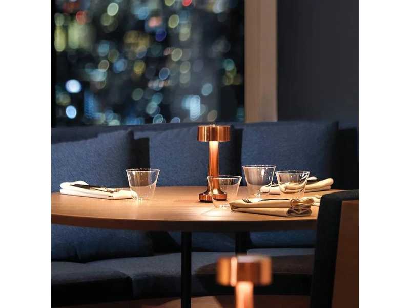 portable-table-lamp-for-bar-cafe-small-1