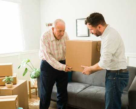 senior-moving-in-phoenix-with-smoothtransitions-support