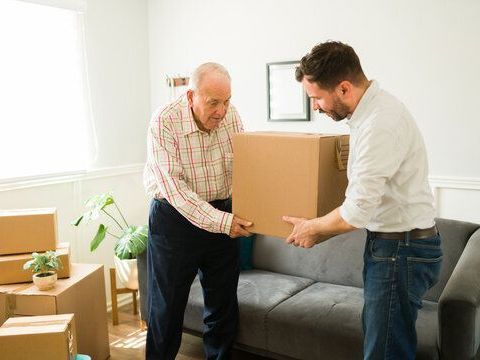 senior-moving-in-phoenix-with-smoothtransitions-support