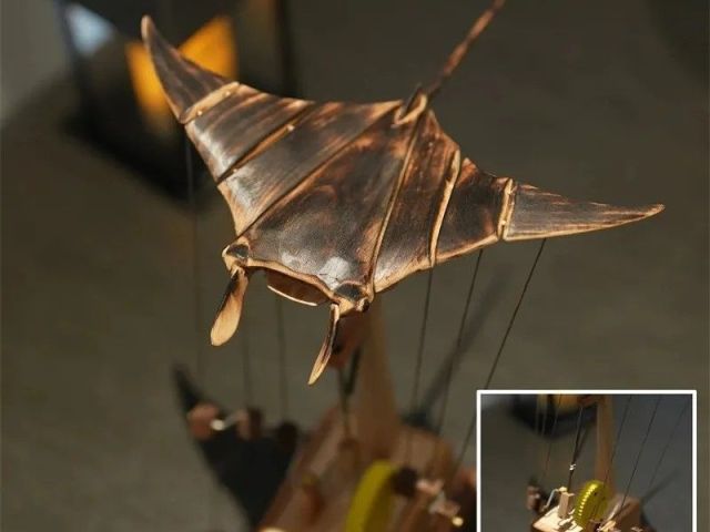 electric-bionic-manta-ray-ornament