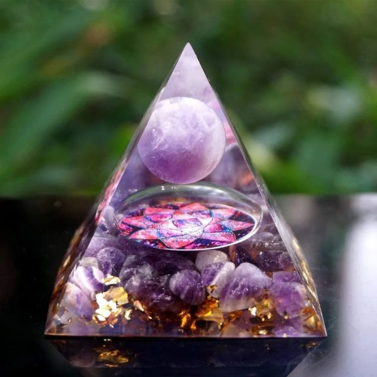 tiger-eye-orgonite-pyramid-energy-meditation-crystal-big-1