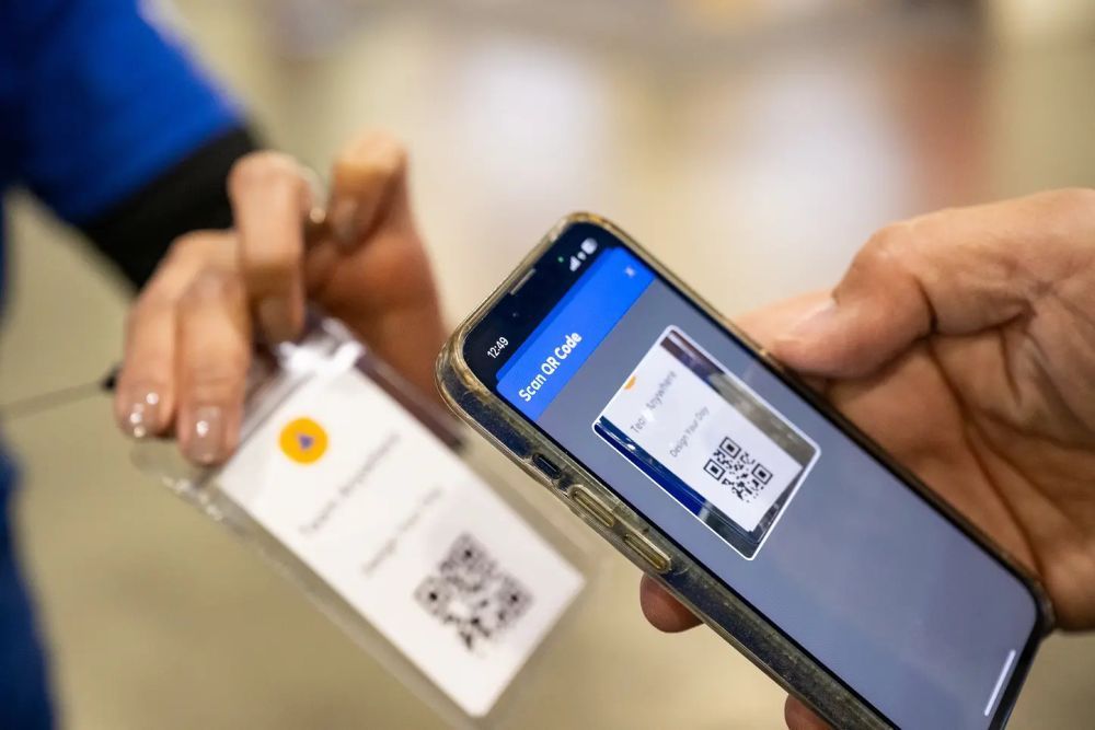 best-mobile-event-apps-for-conferences-amego-big-0