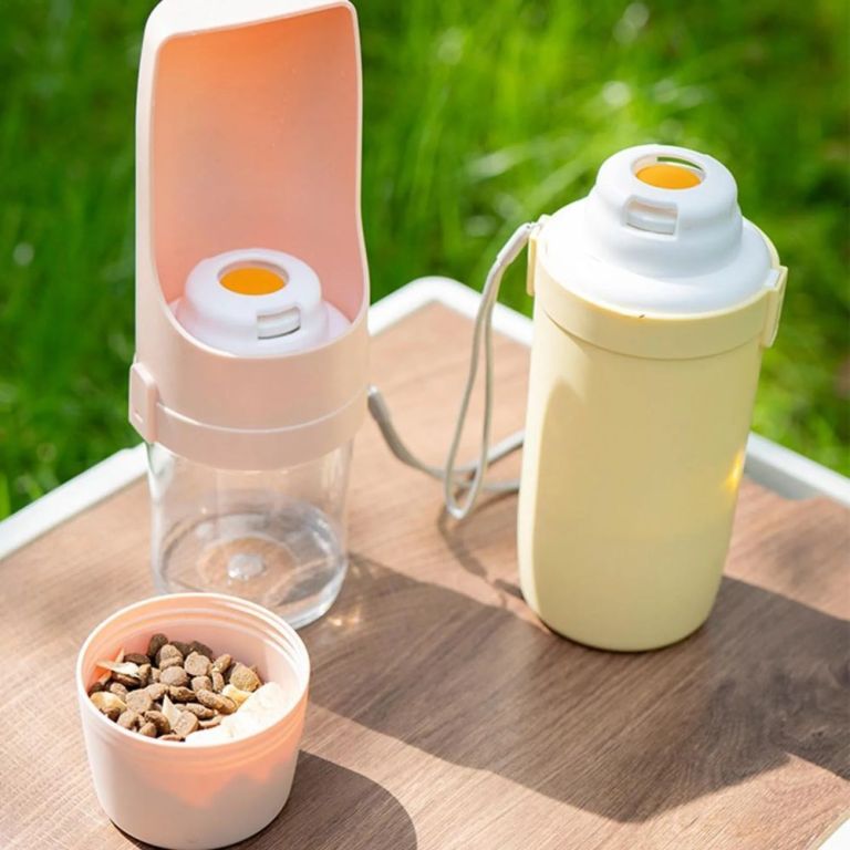 2-in-1-travel-dog-water-bottle-feeder-big-1