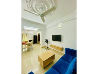executive-furnished-serviced-apartment-for-rent-small-1