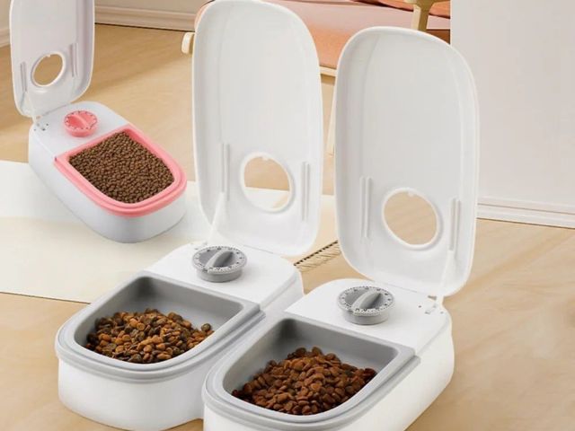 automatic-pet-feeder-smart-food-dispenser