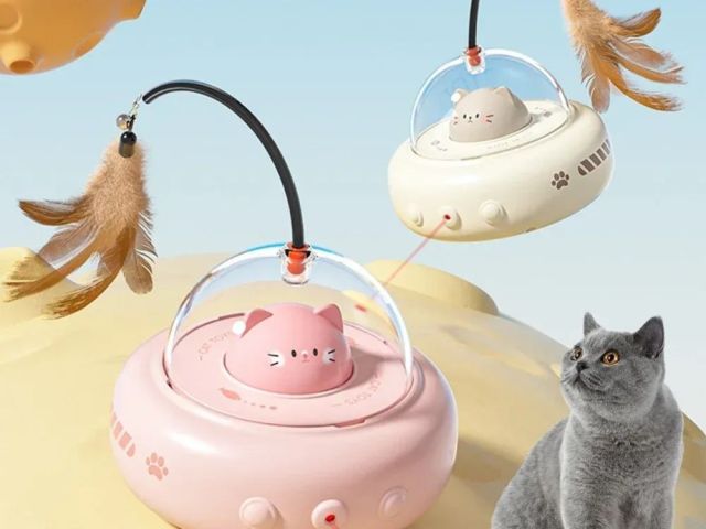 smart-electric-ufo-cat-teaser-toy