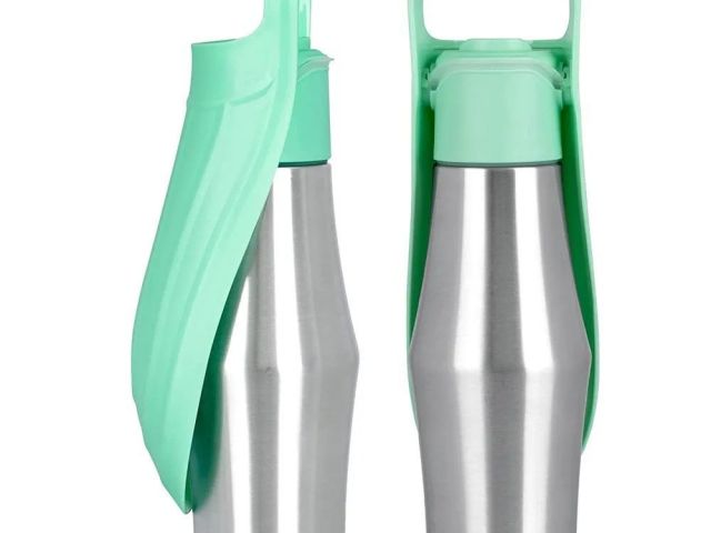 portable-silicone-dog-water-bottle