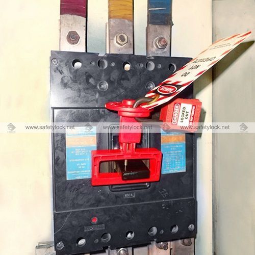 shop-premium-circuit-breaker-lockouts-for-industrial-safety-in-brazil-big-0