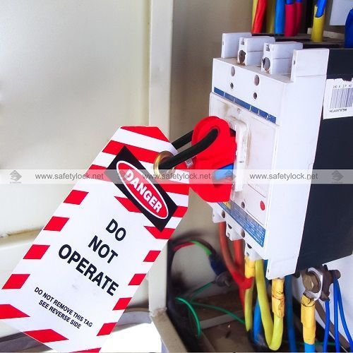 shop-premium-circuit-breaker-lockouts-for-industrial-safety-in-brazil-big-2