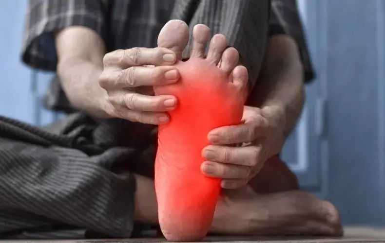 ionic-foot-detox-therapy-remove-toxins-boost-wellness-big-0